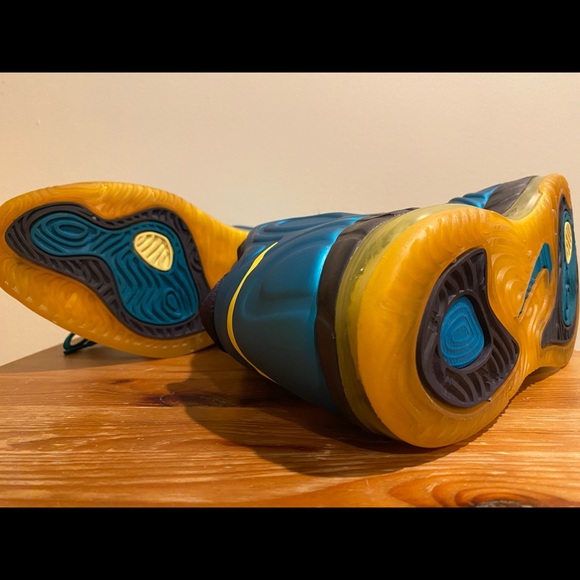 Nike Air Max Hyperposite - Picture 8 of 15